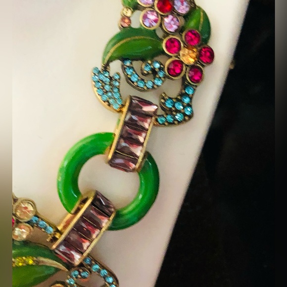 Heidi Daus “ Green With ENVY” Elegant Floral Necklace - Picture 10 of 16